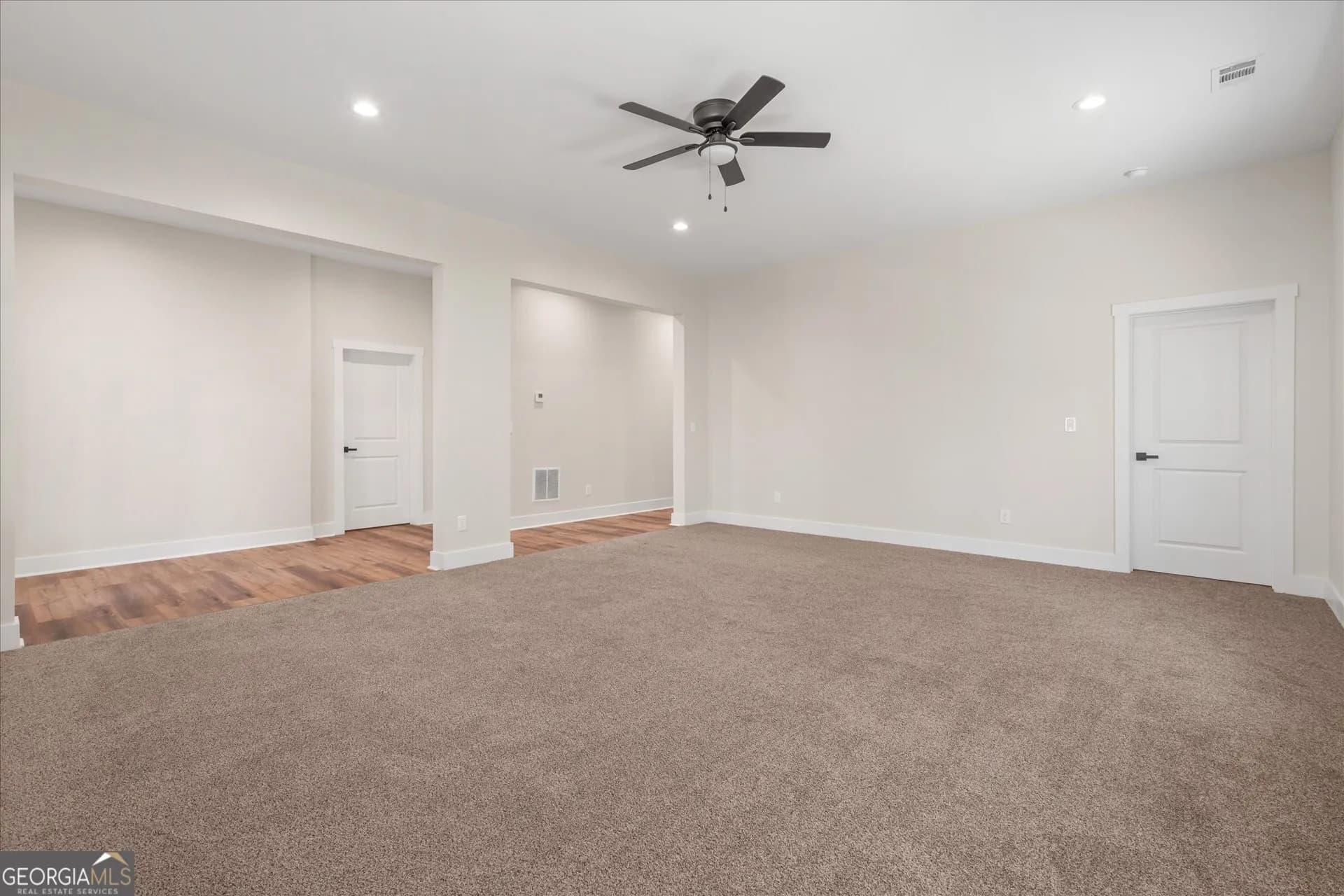 327 Crest Pointe S — photo 5 of 44