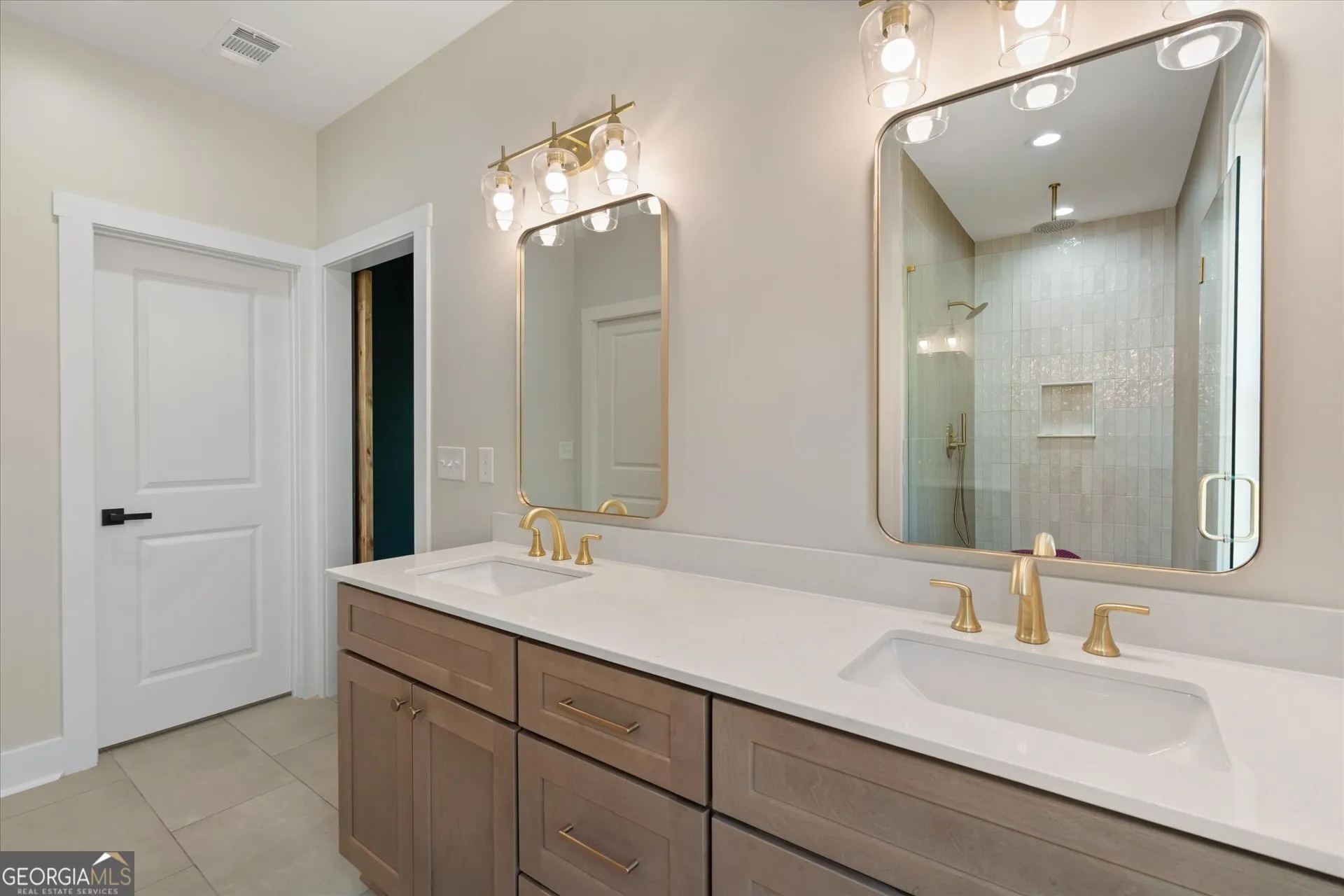 327 Crest Pointe S — photo 18 of 44