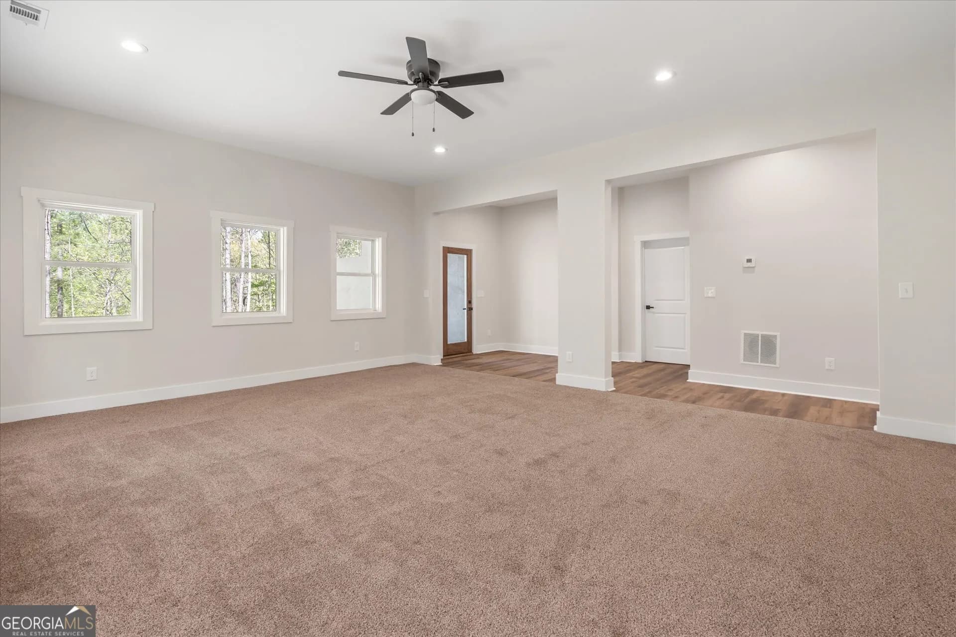 327 Crest Pointe S — photo 6 of 44