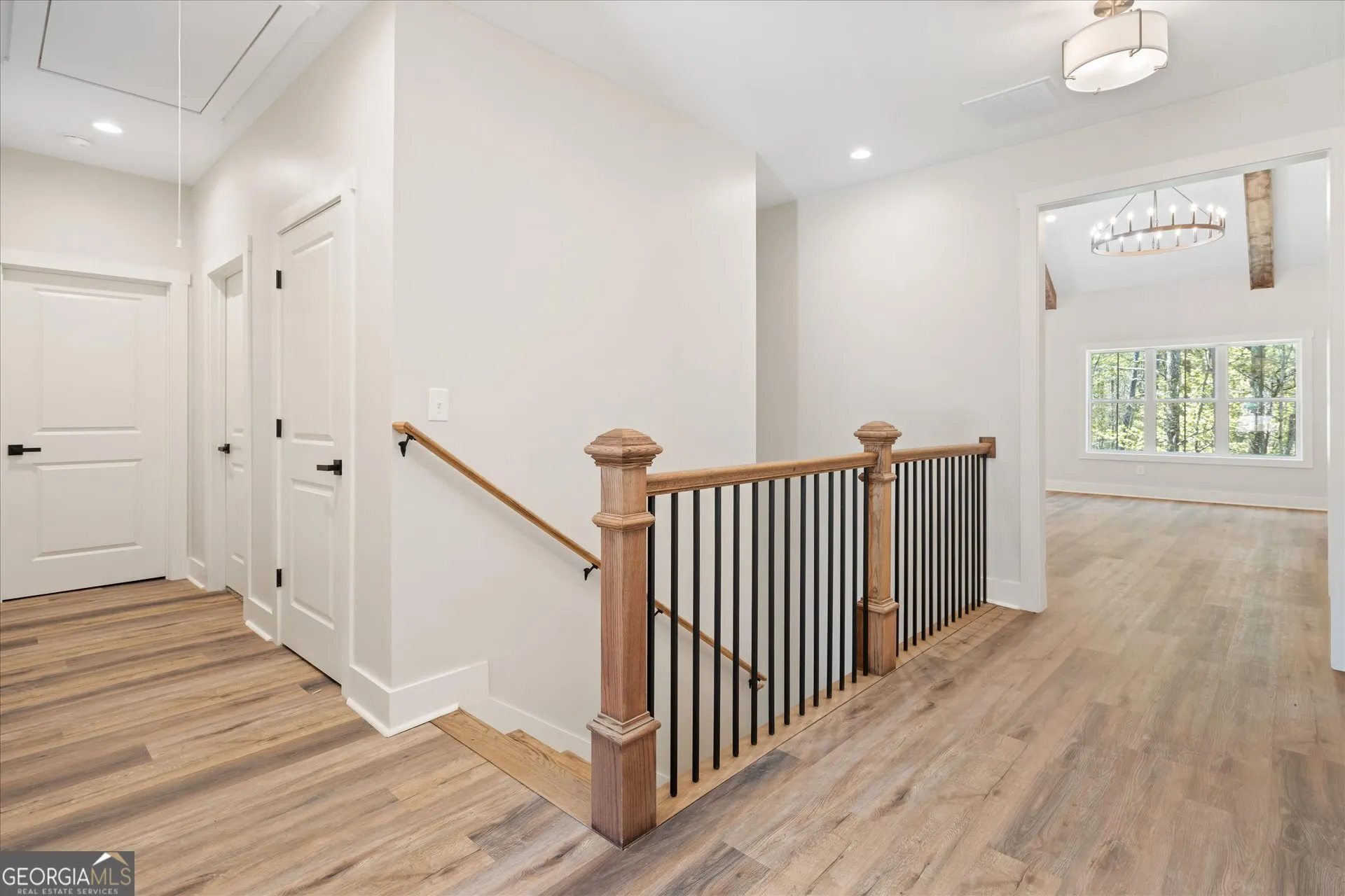 327 Crest Pointe S — photo 10 of 44