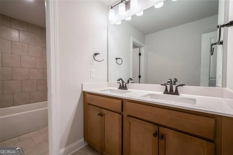 3664 Thornhill Ct — photo 15 of 37