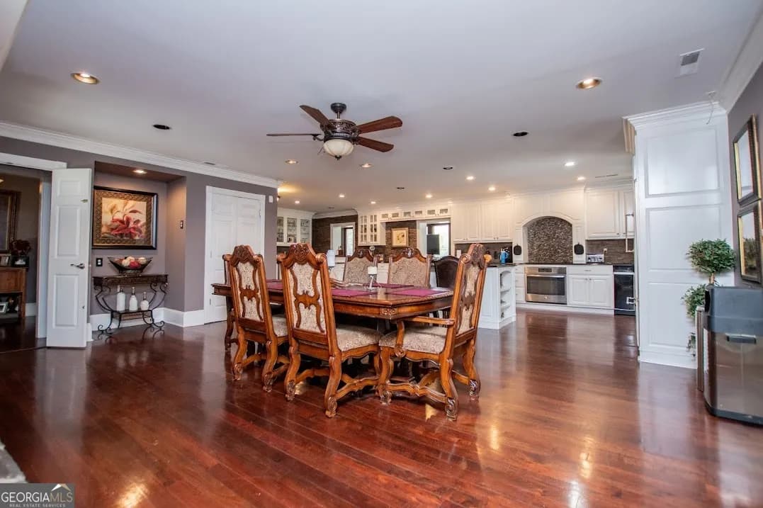 1050 Denton Rd — photo 3 of 118