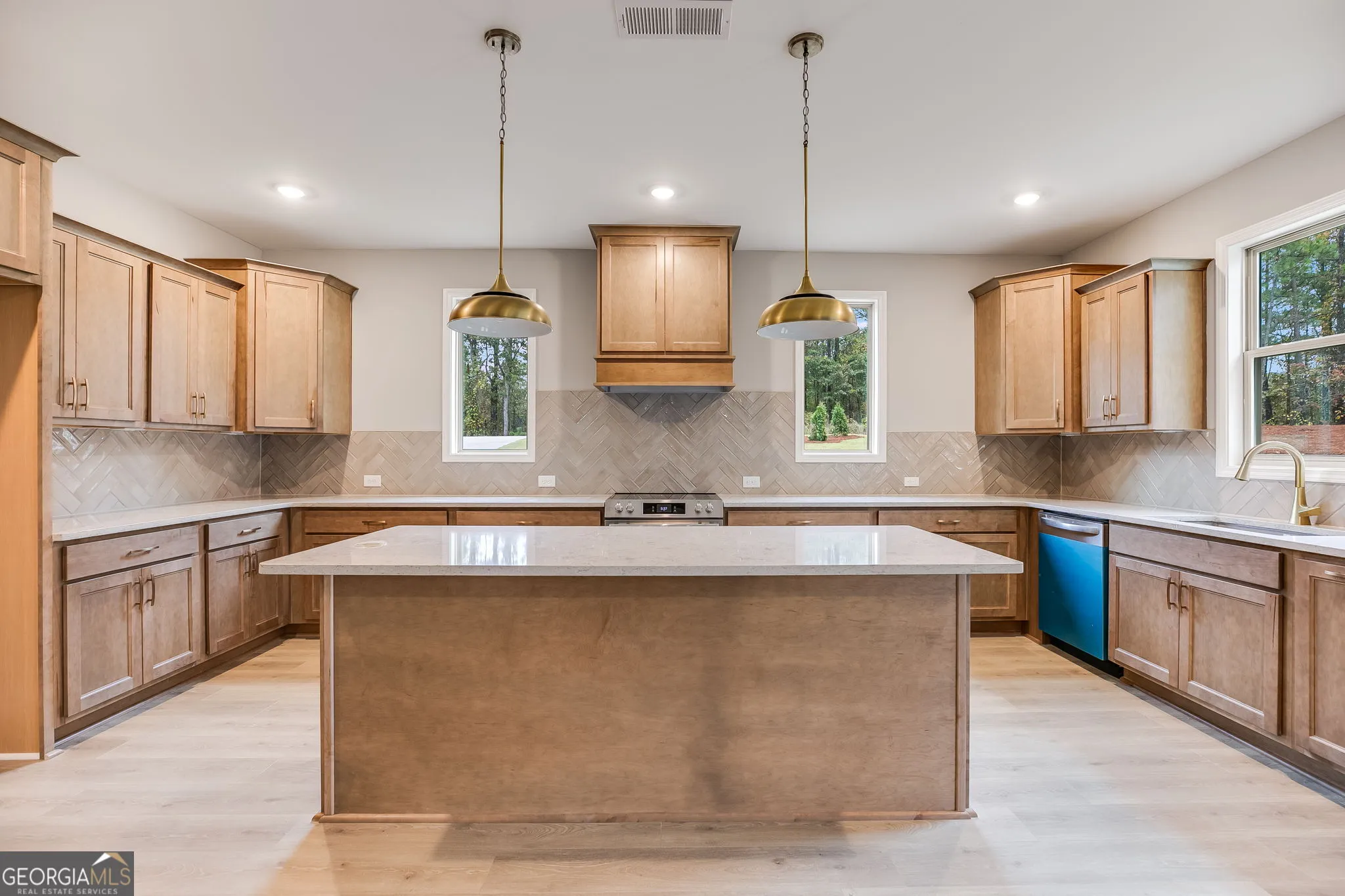 16 Liberty Station Dr — photo 3 of 42