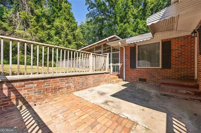250 Memorial Dr — photo 19 of 55