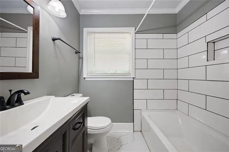 250 Memorial Dr — photo 17 of 55