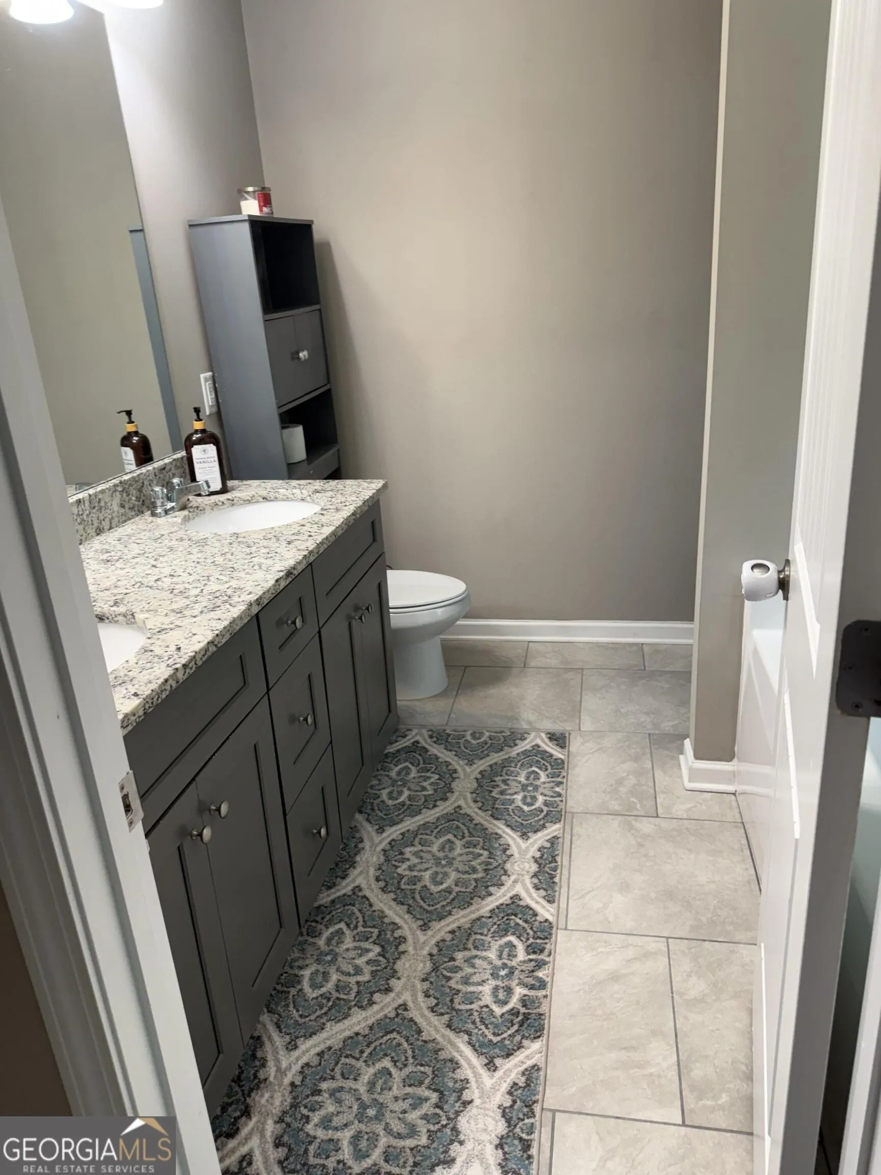 225 Fieldcrest Dr — photo 10 of 28