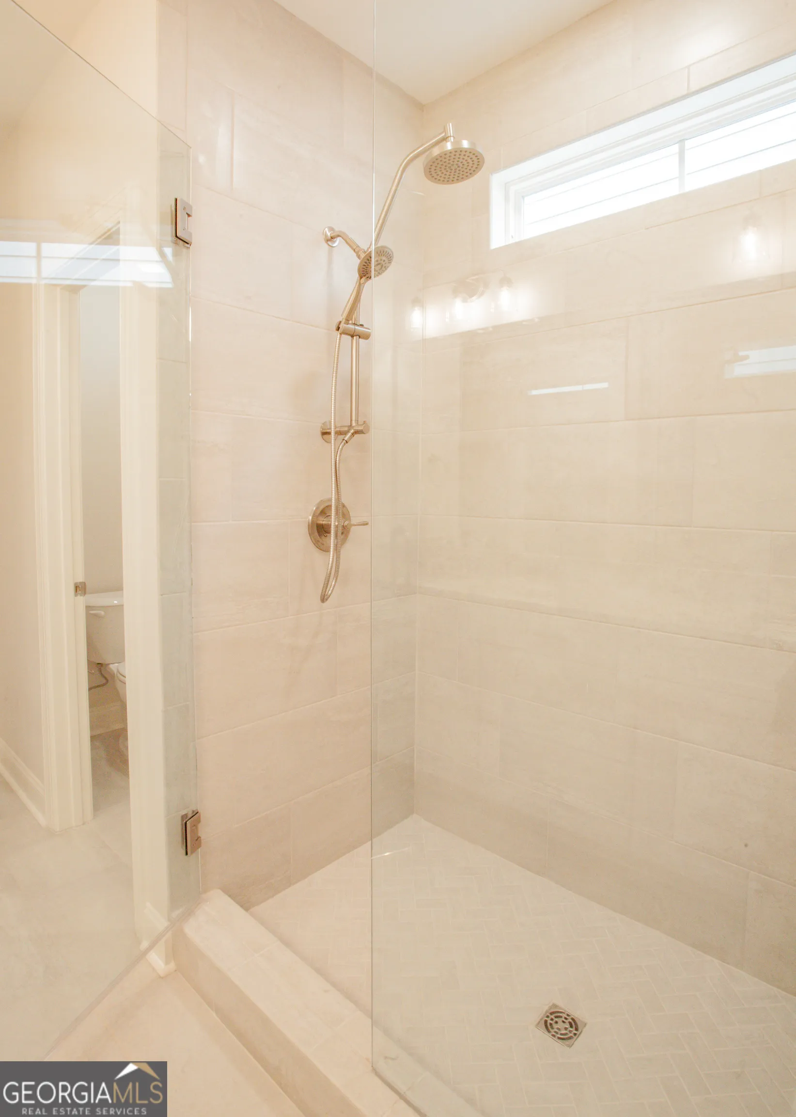 388 Maple View Dr — photo 4 of 18