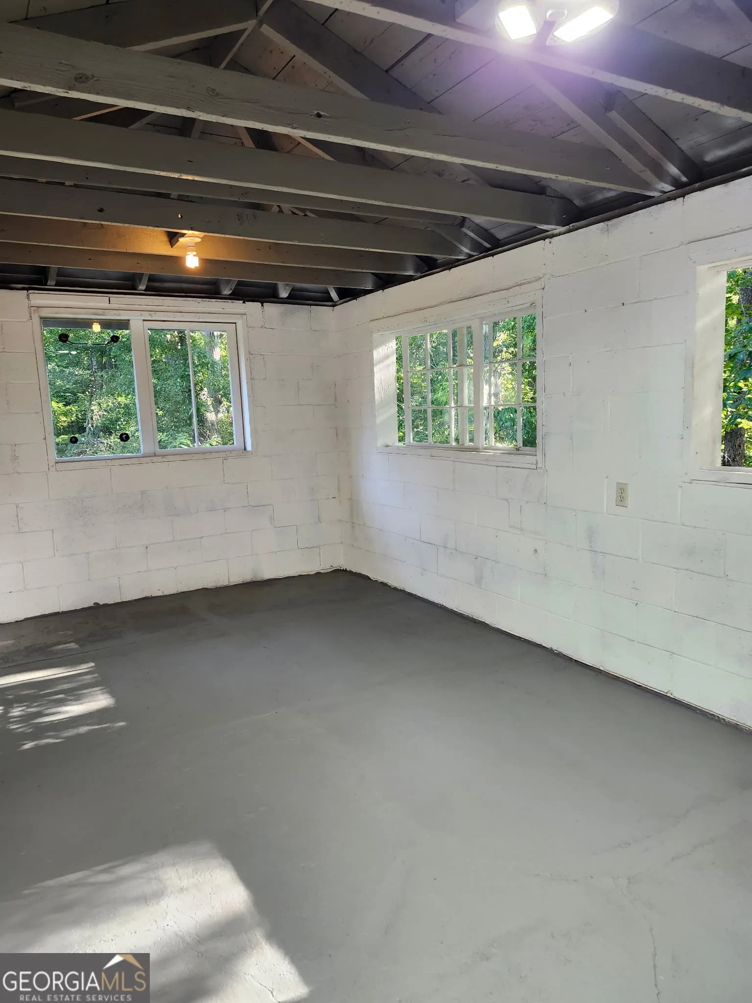 3990 Pine Hill Dr — photo 6 of 30