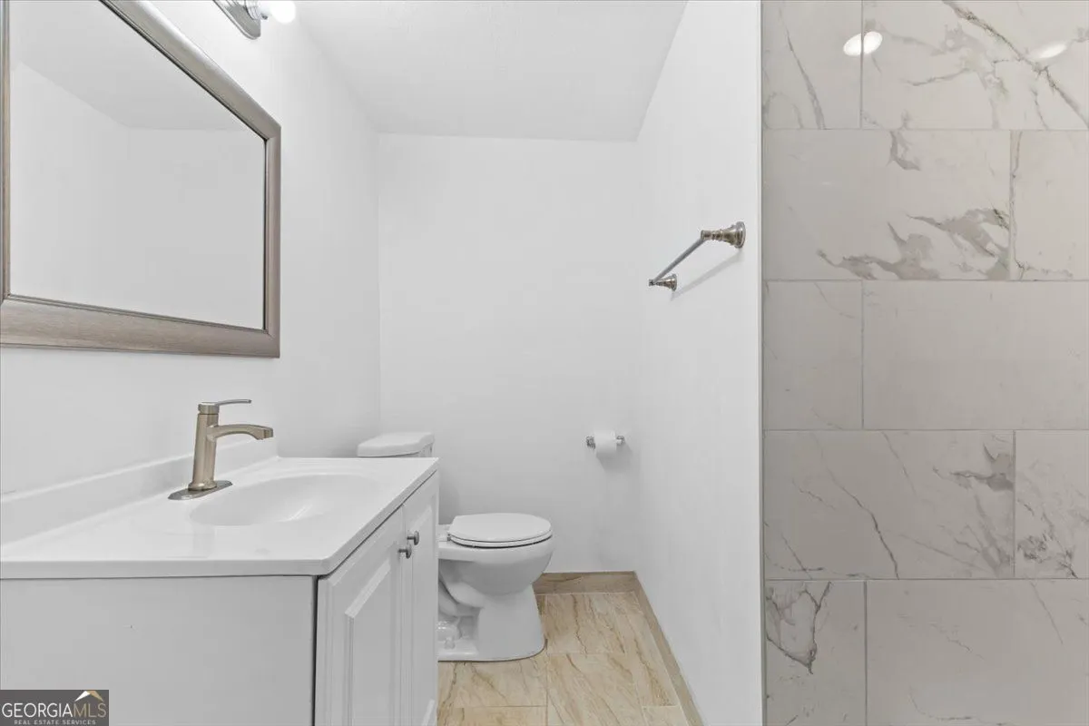 3990 Pine Hill Dr — photo 4 of 30
