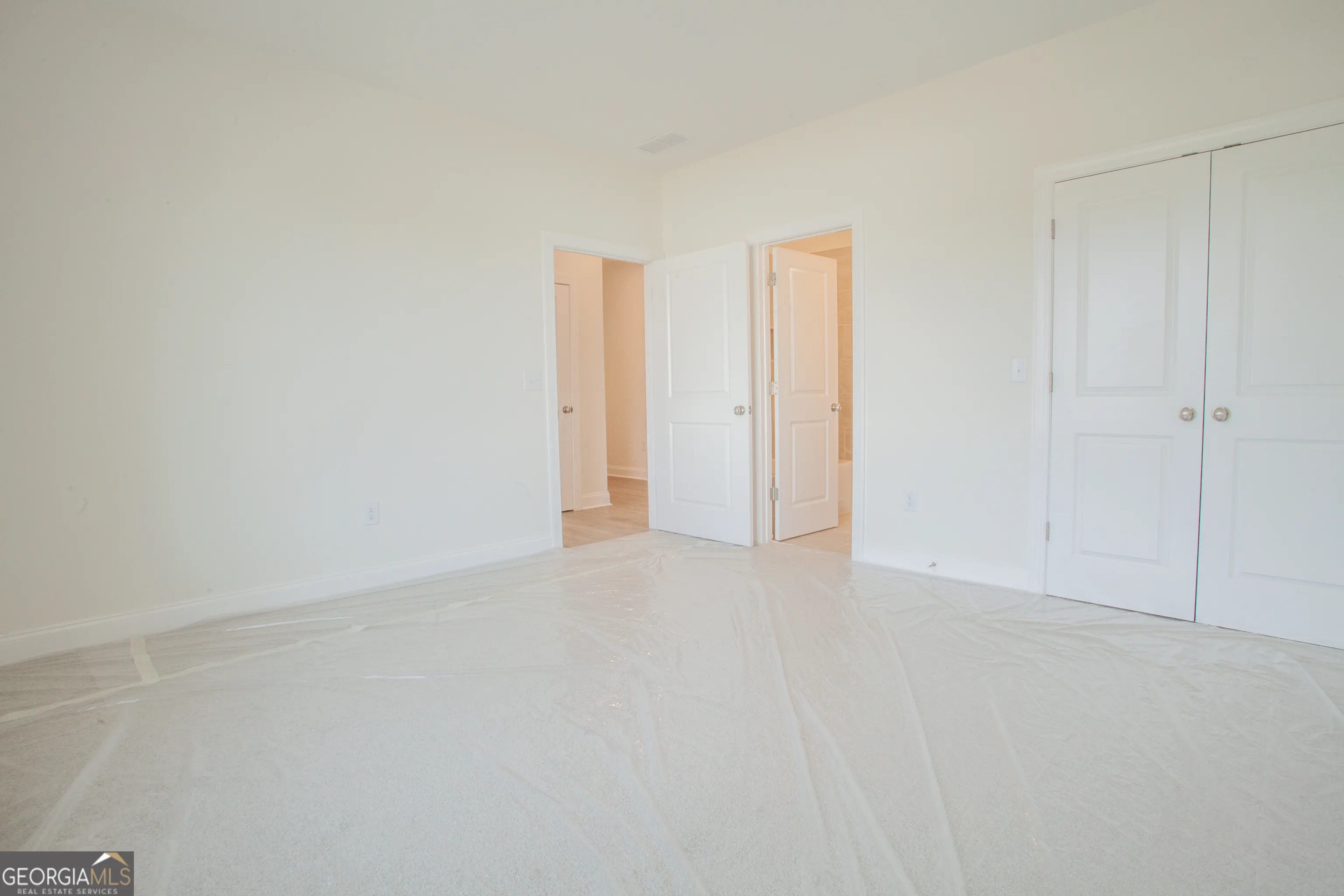 390 Maple View Dr — photo 5 of 18