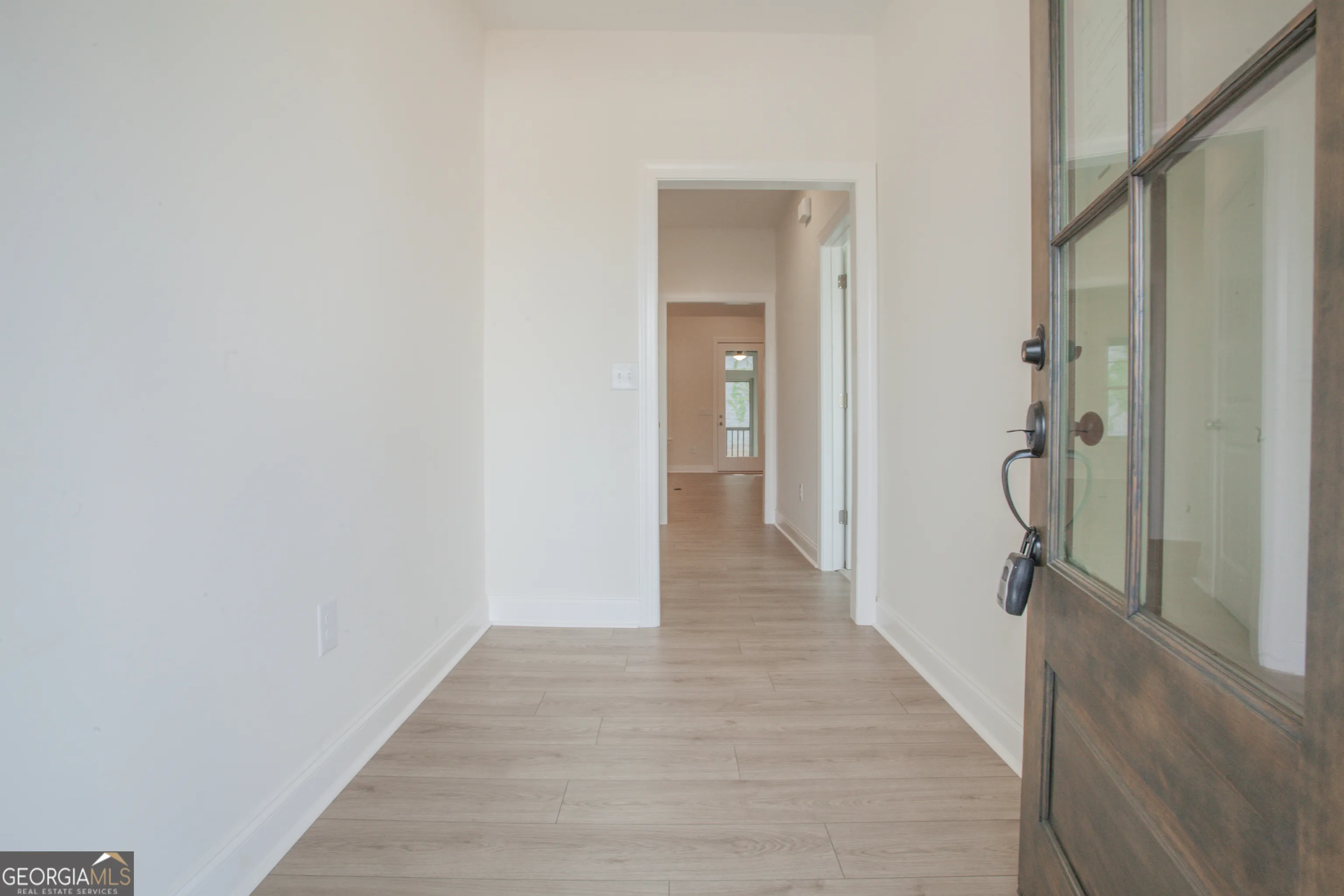 390 Maple View Dr — photo 11 of 18