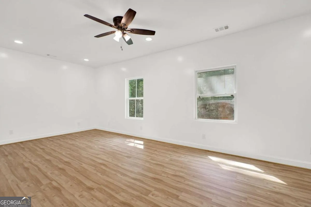 2794 Cleburne Pkwy — photo 12 of 47