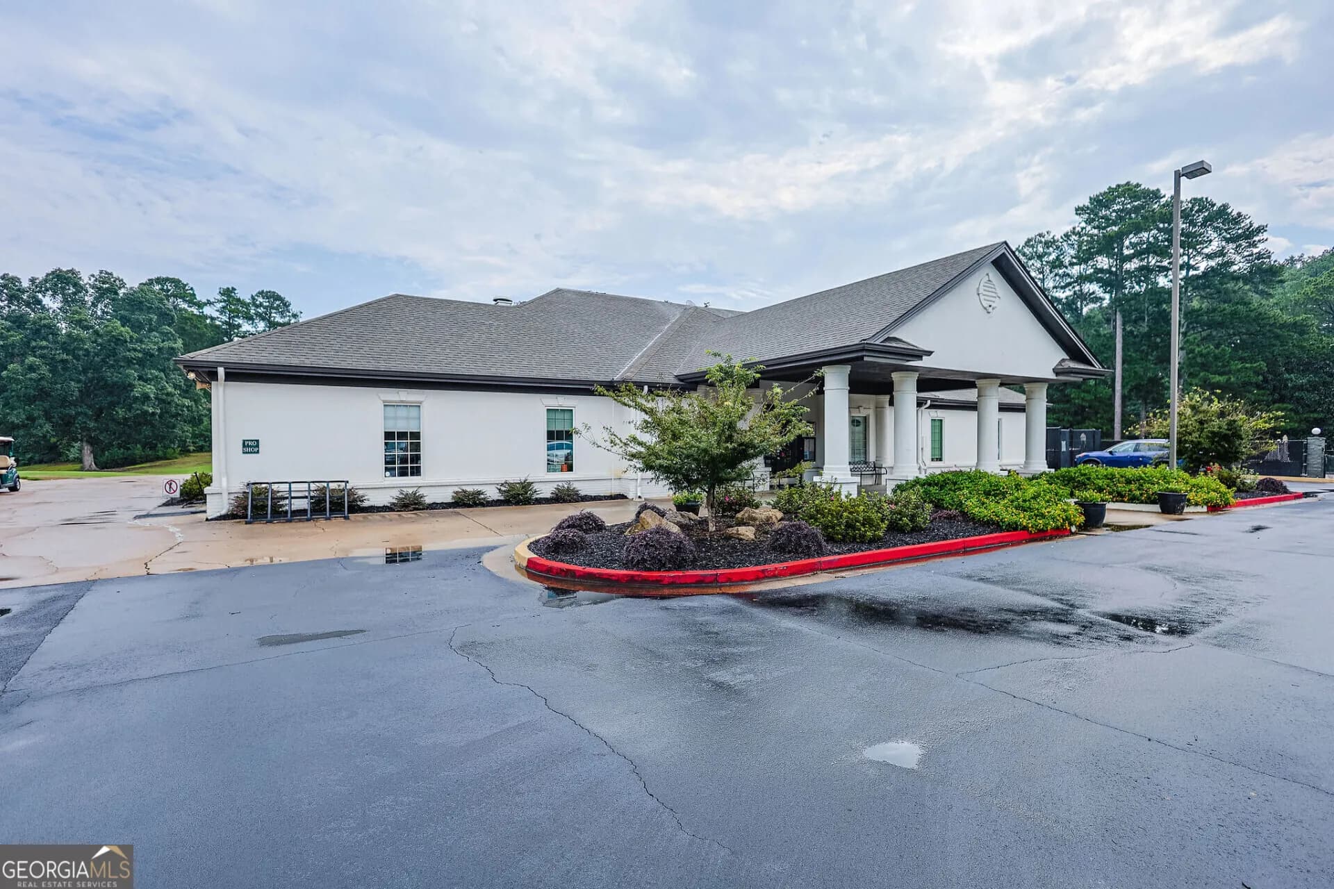 8073 Longleaf Dr — photo 9 of 14