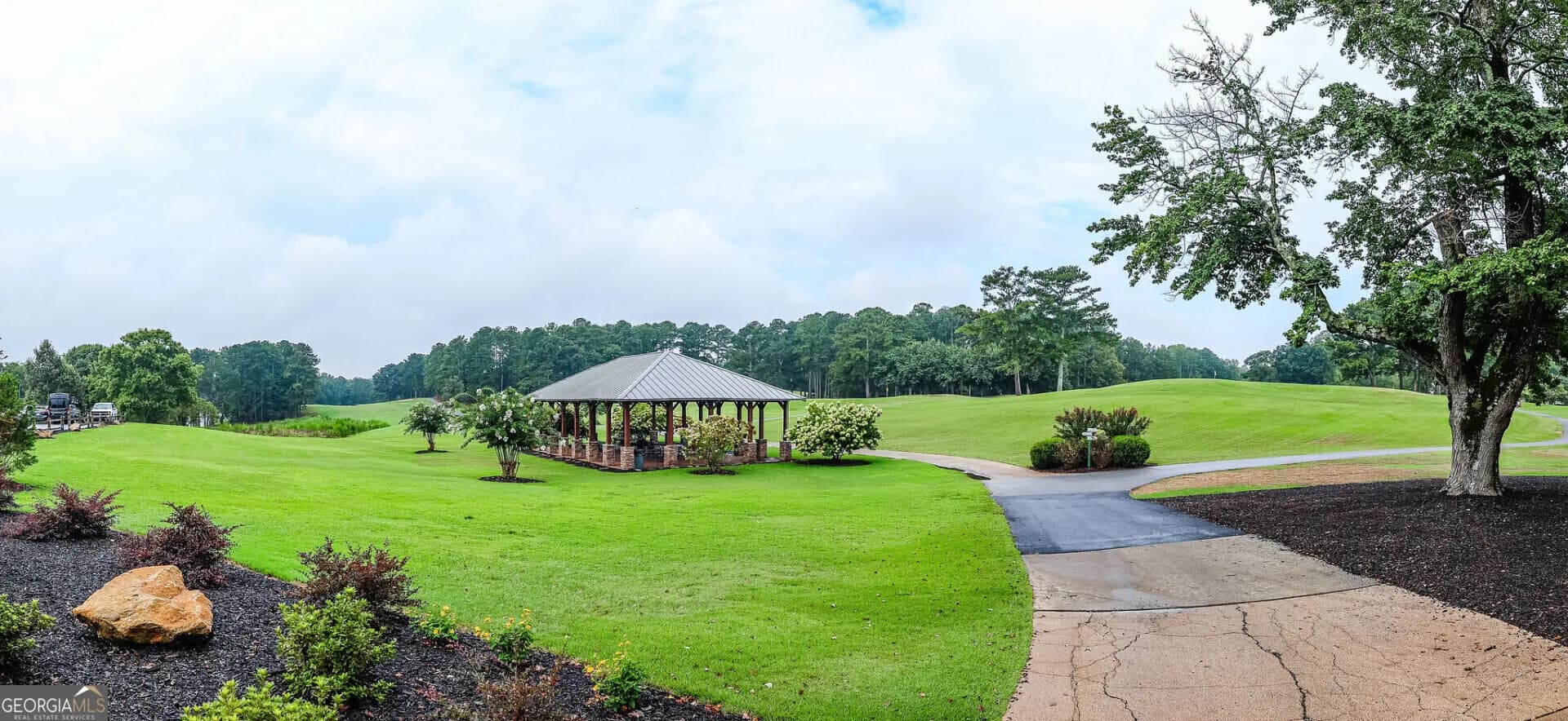 8073 Longleaf Dr — photo 6 of 14