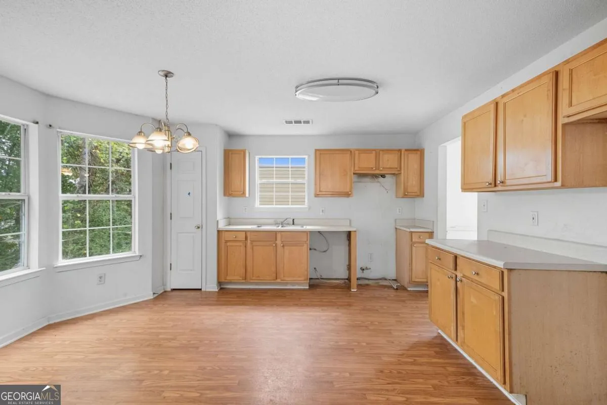 4370 Pipestone Pl — photo 3 of 33