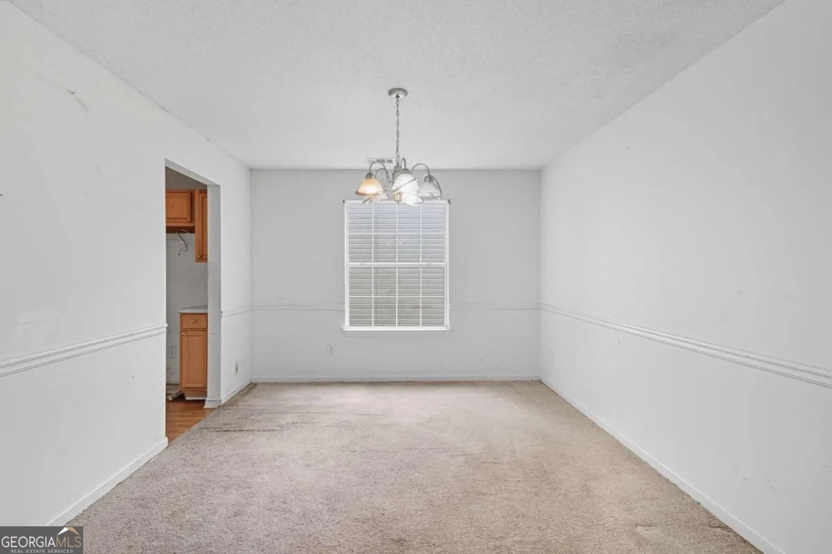 4370 Pipestone Pl — photo 6 of 33