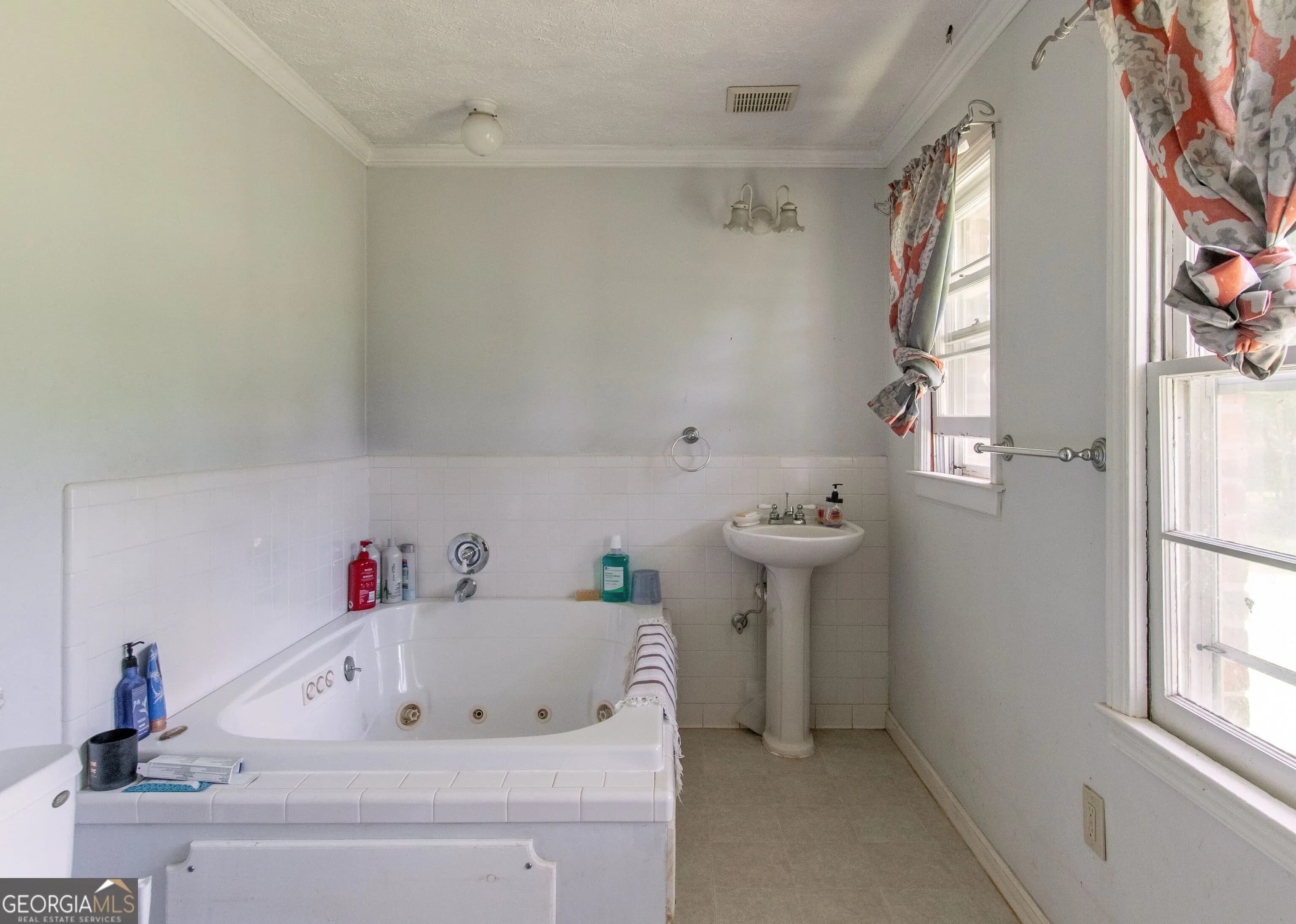 1358 W 5 Hwy — photo 10 of 31