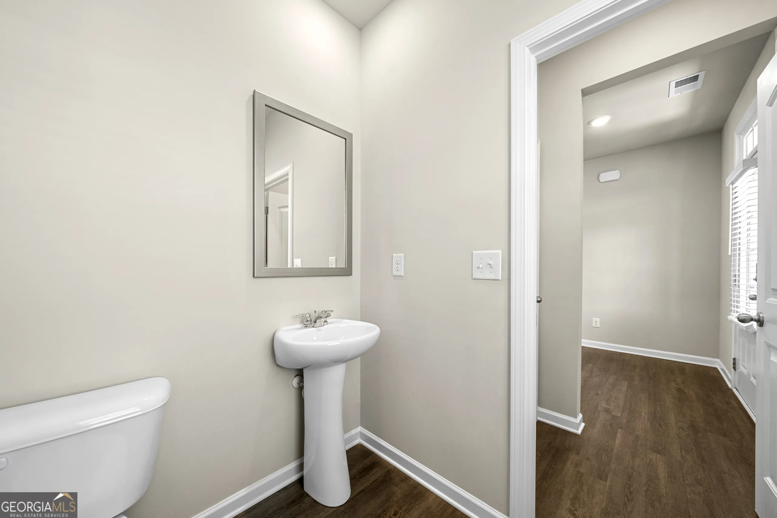 6900 Oak Valley Dr — photo 12 of 24