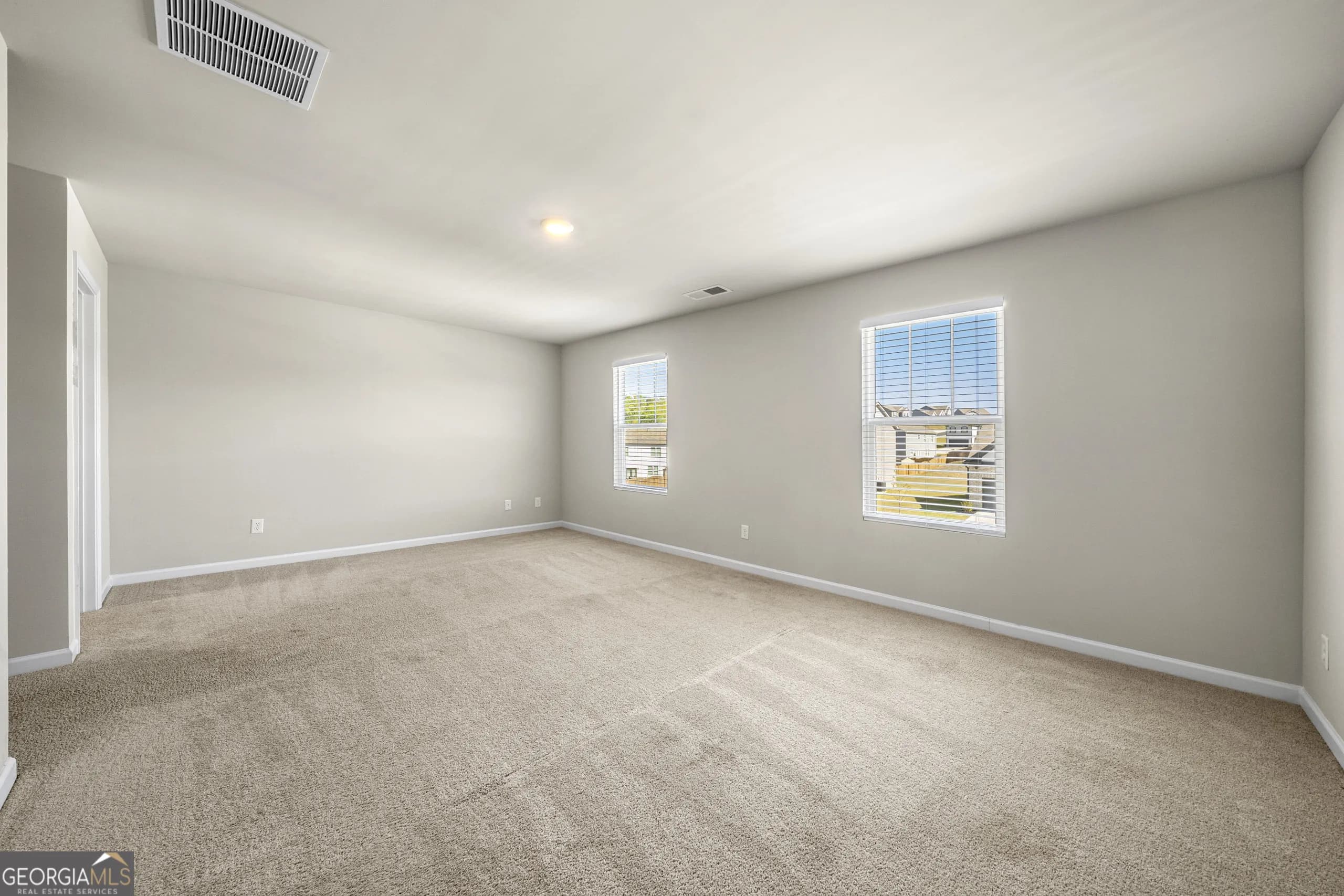 6900 Oak Valley Dr — photo 4 of 24