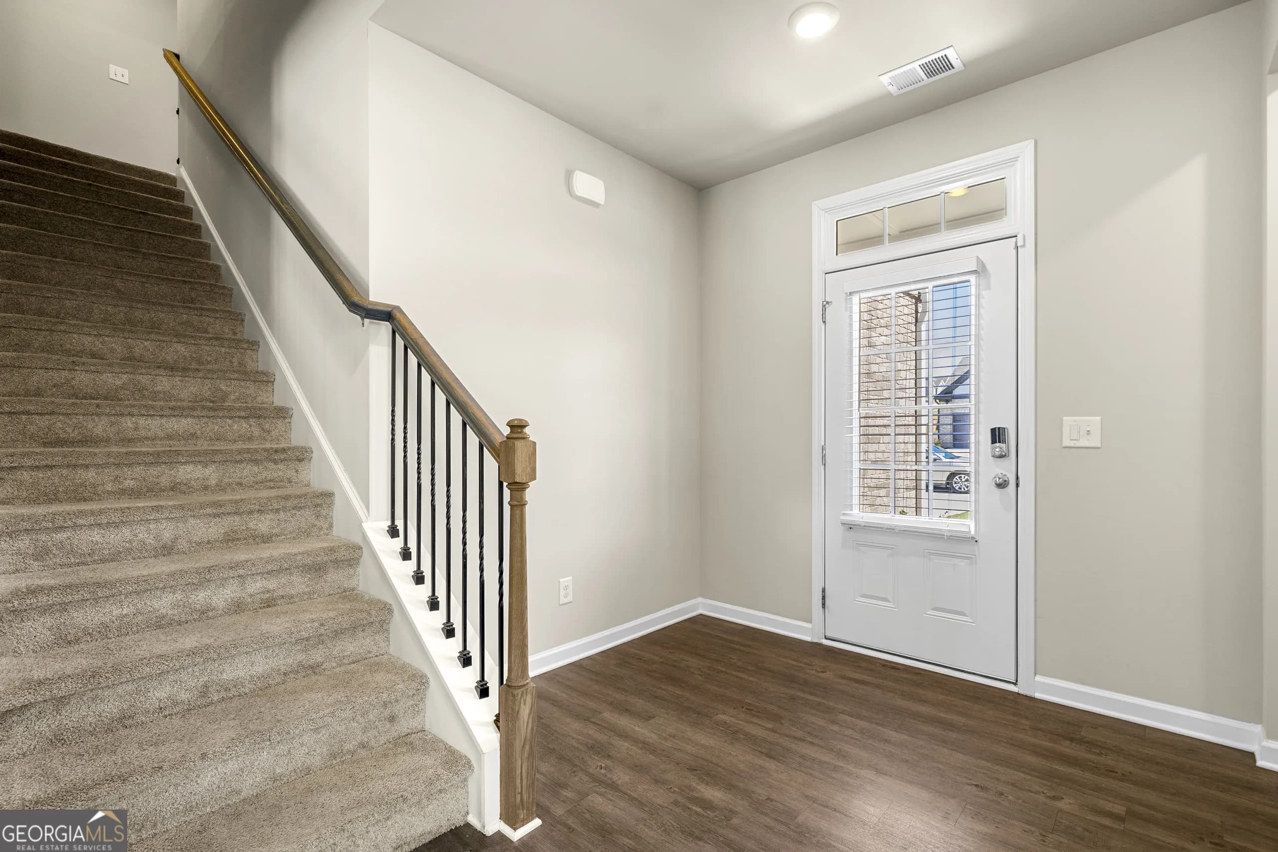 6900 Oak Valley Dr — photo 19 of 24