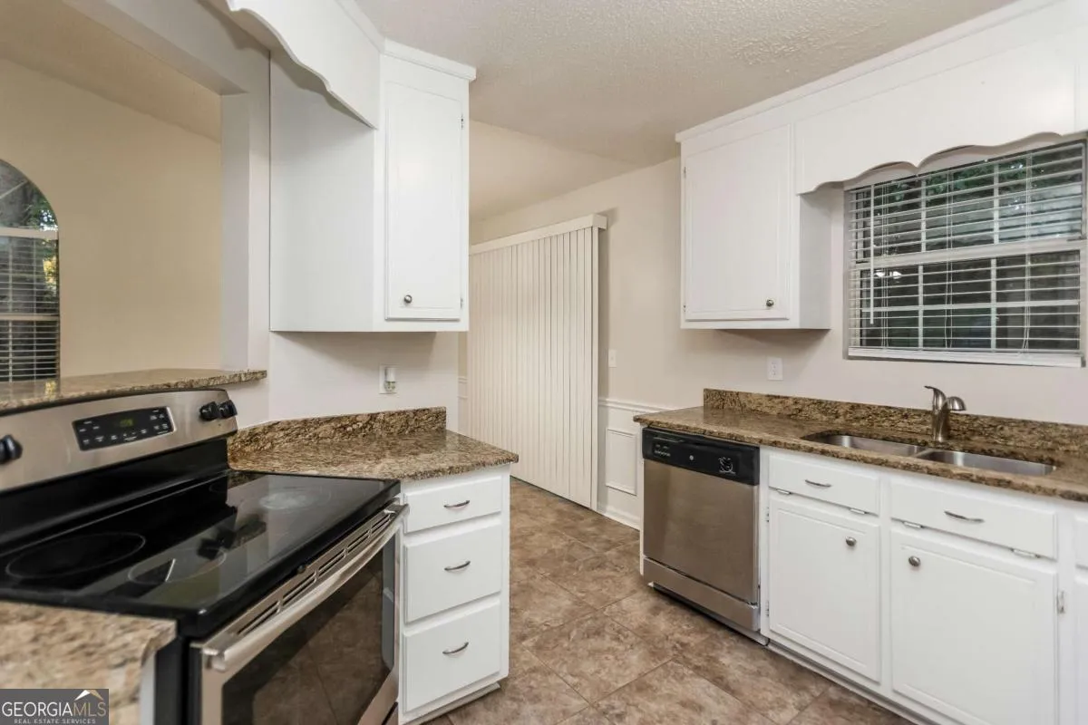 498 Remington Ln — photo 19 of 23