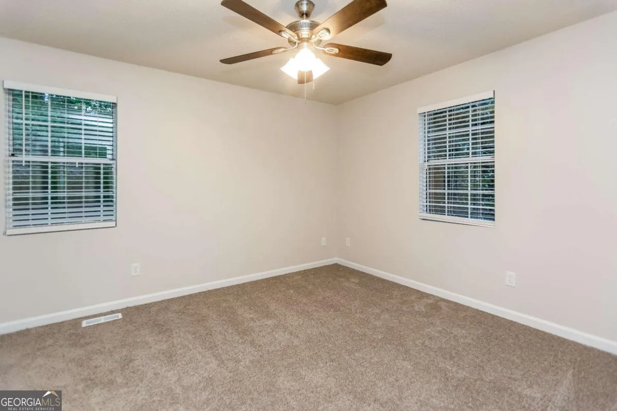 498 Remington Ln — photo 7 of 23