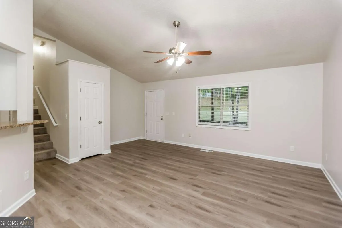 498 Remington Ln — photo 21 of 23