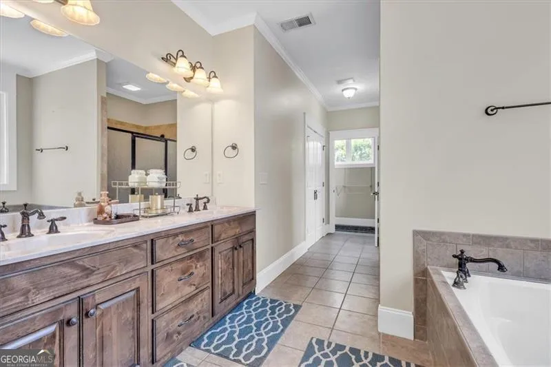 1004 Fairway Seven — photo 38 of 77