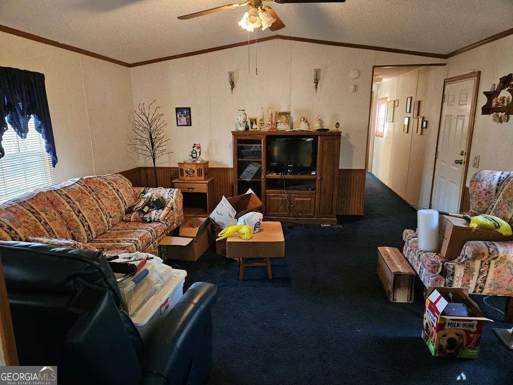 46 Helen Ct — photo 4 of 20