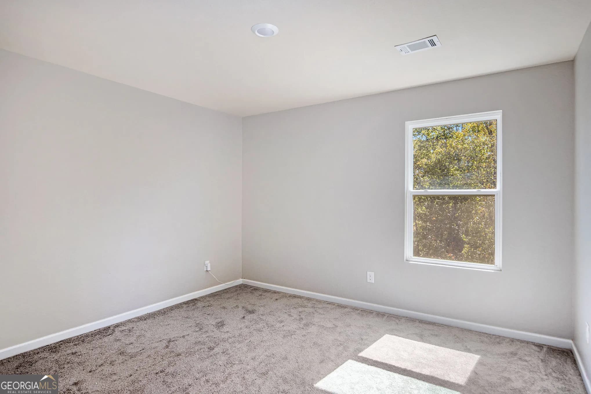 4702 Moccasin Ct — photo 15 of 32