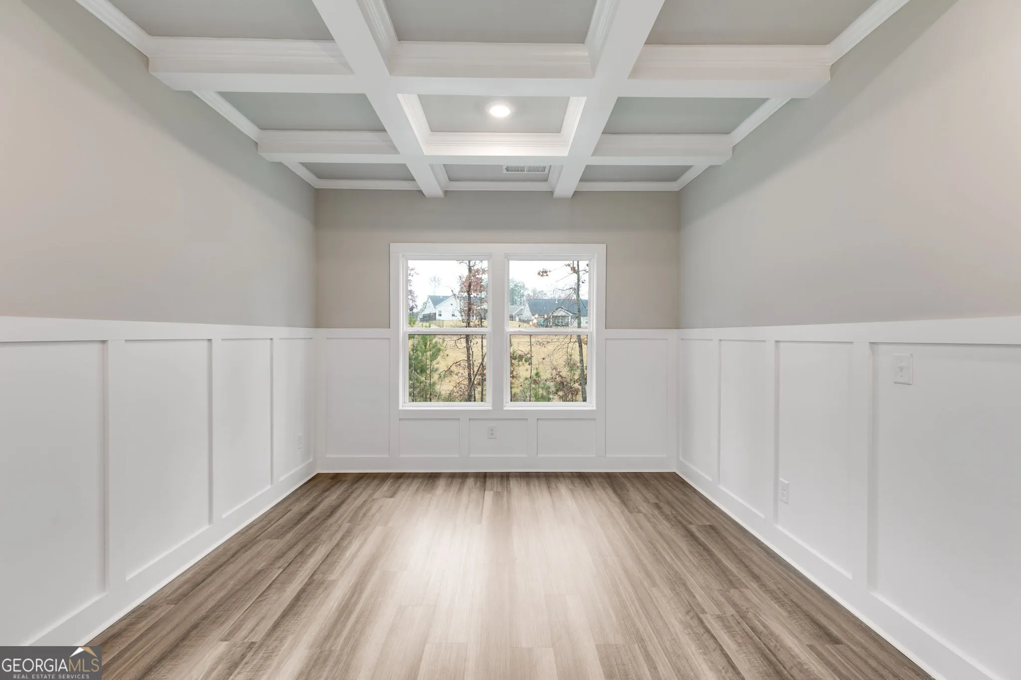 8870 Callaway Dr — photo 4 of 28