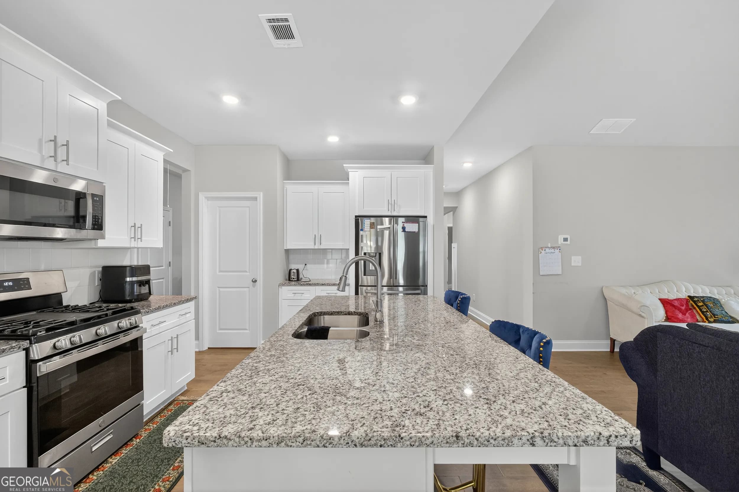 8325 Loch Lomand Ln — photo 11 of 31