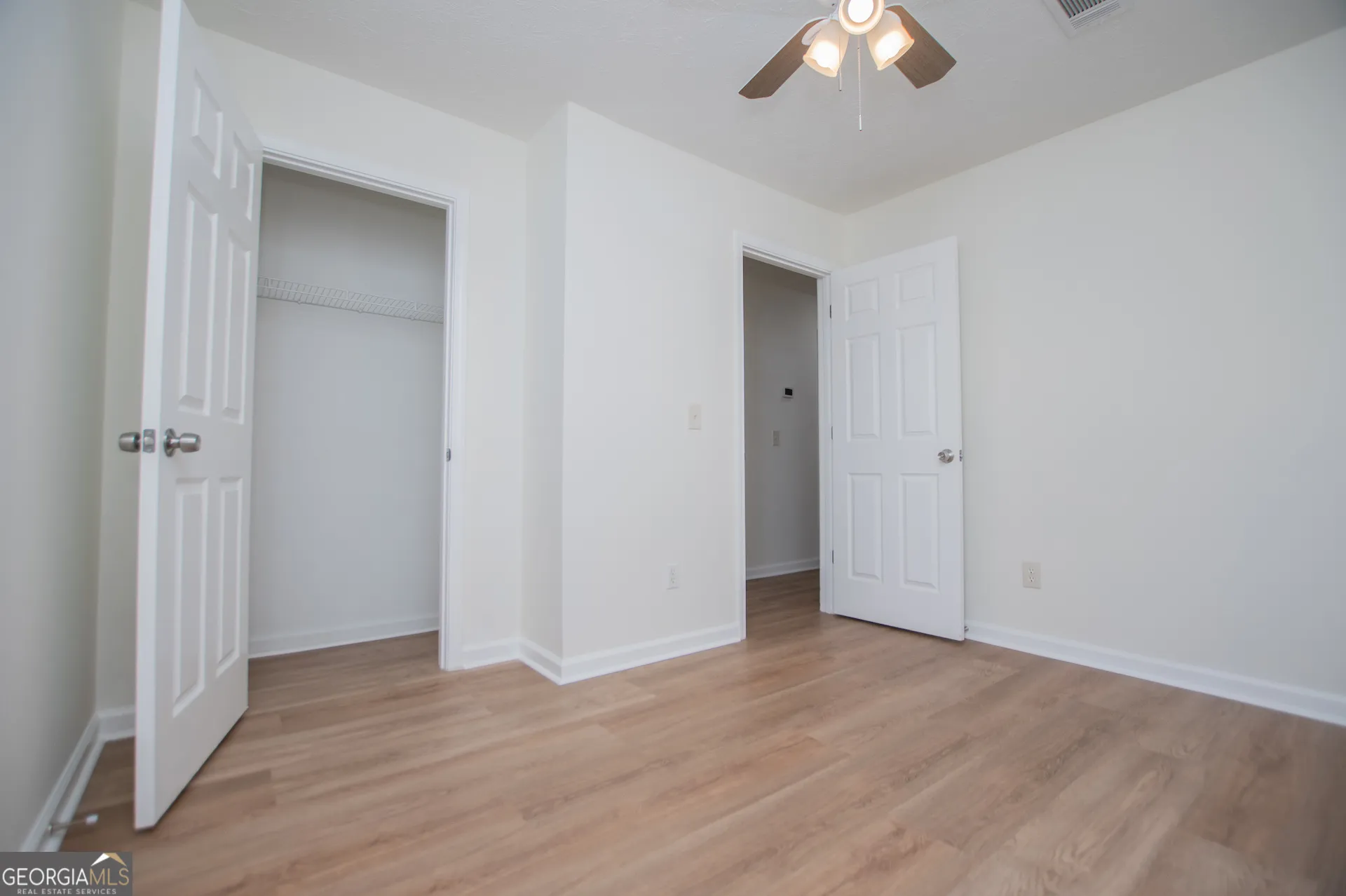 406 Harmon Ave — photo 33 of 64