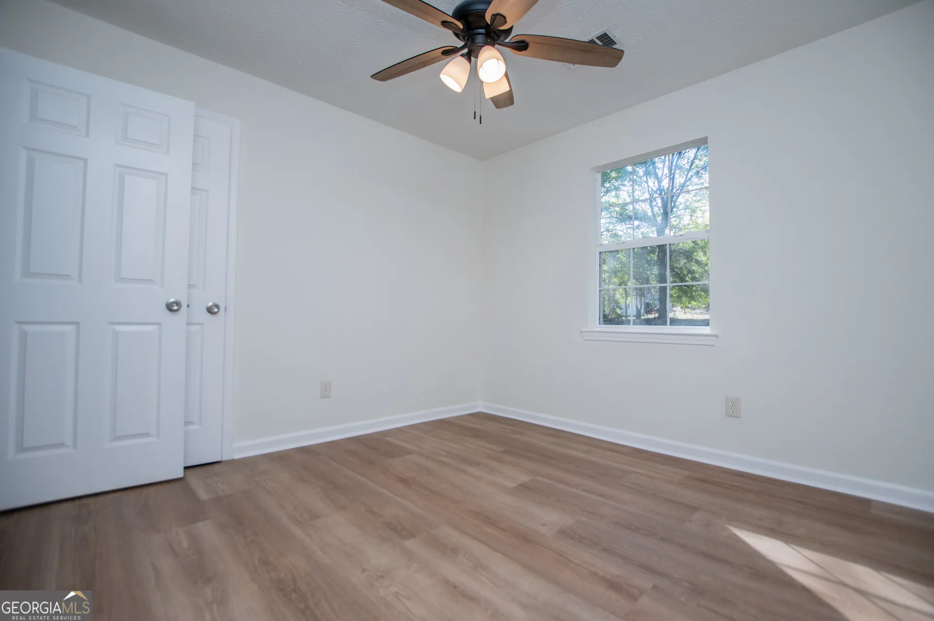 406 Harmon Ave — photo 28 of 64