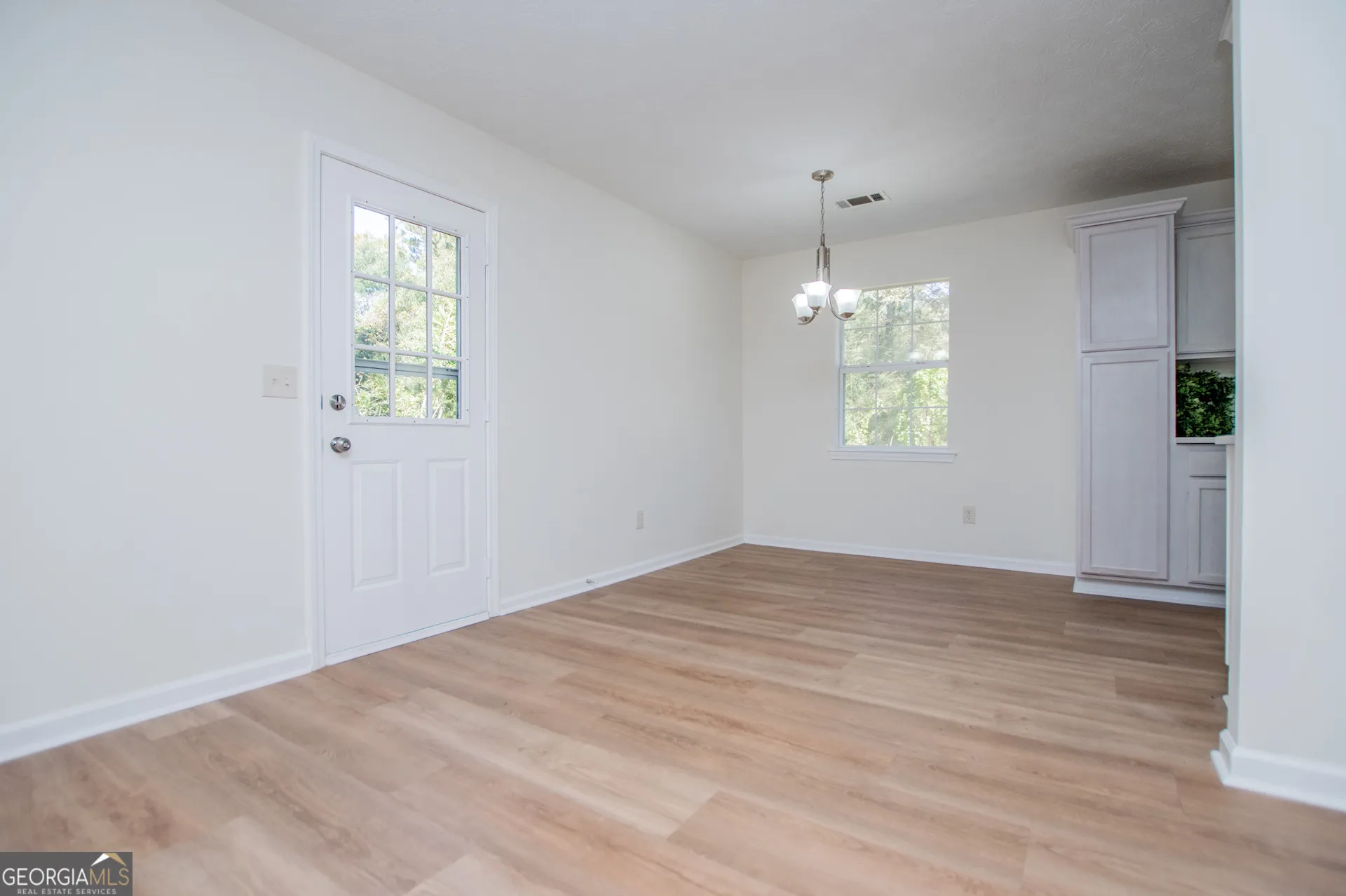 406 Harmon Ave — photo 6 of 64