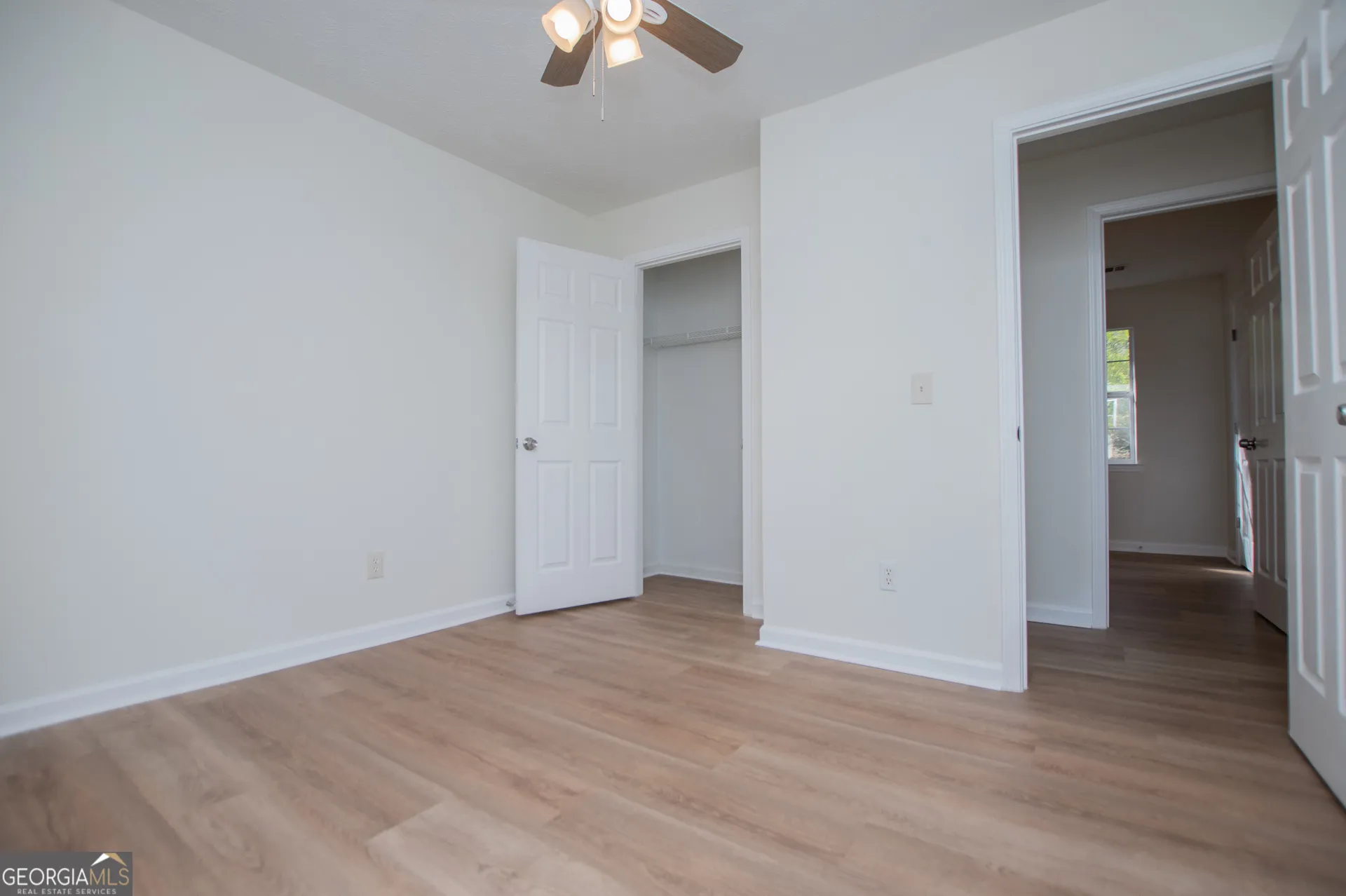 406 Harmon Ave — photo 32 of 64