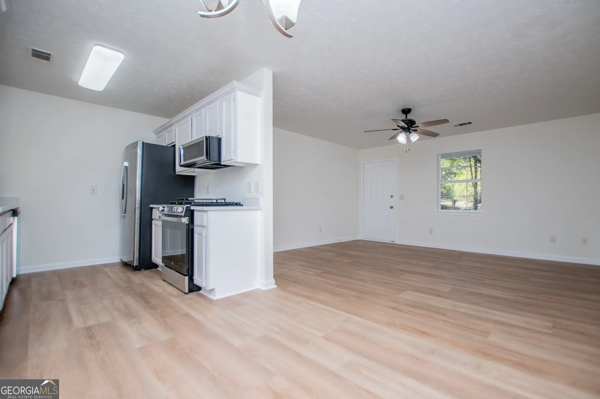 406 Harmon Ave — photo 18 of 64