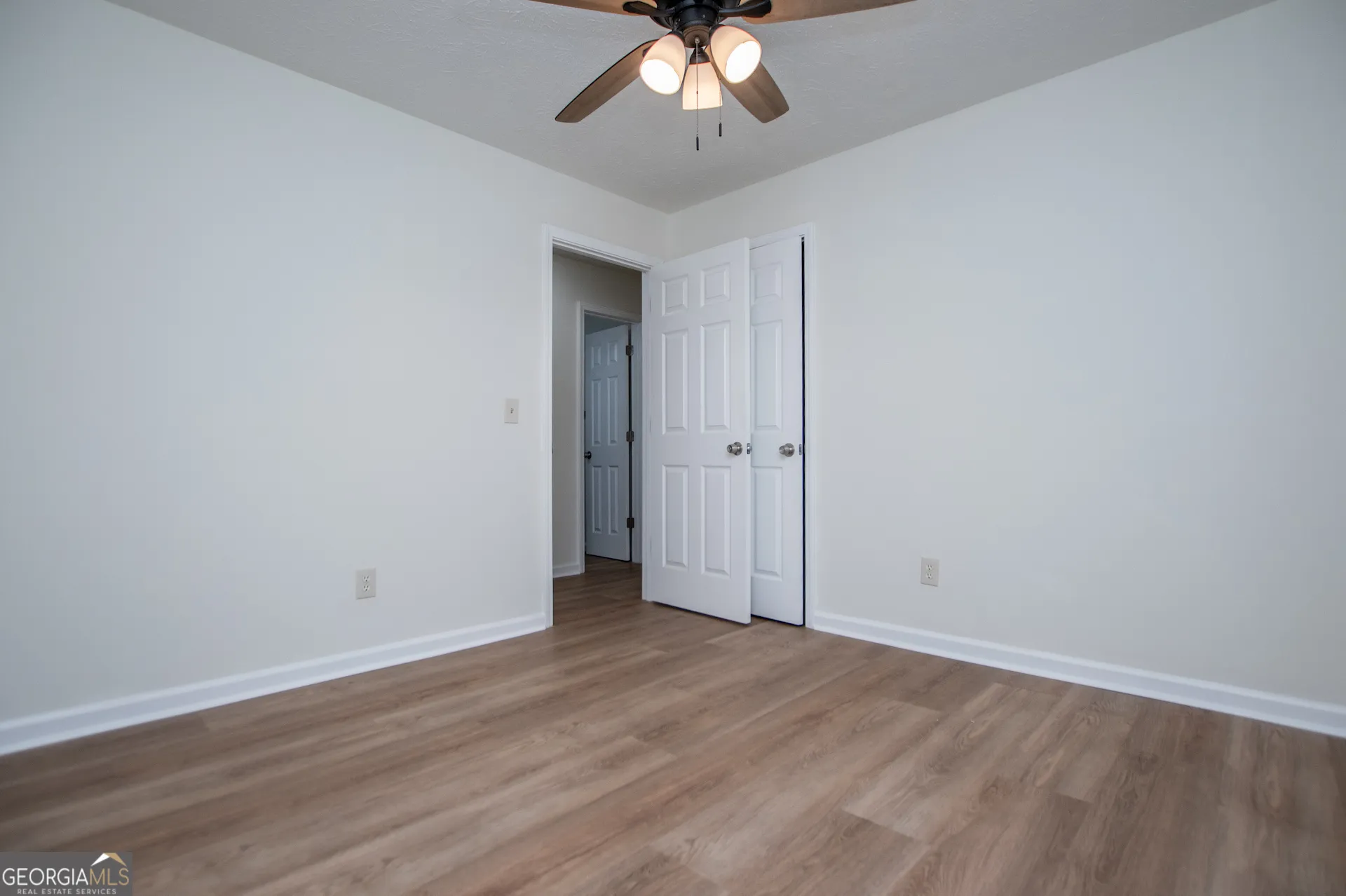 406 Harmon Ave — photo 25 of 64