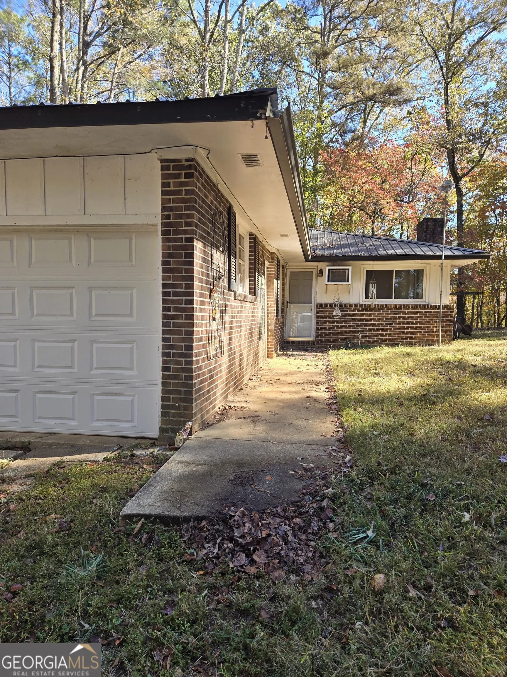 735 Seabreeze Lake Rd — photo 8 of 15