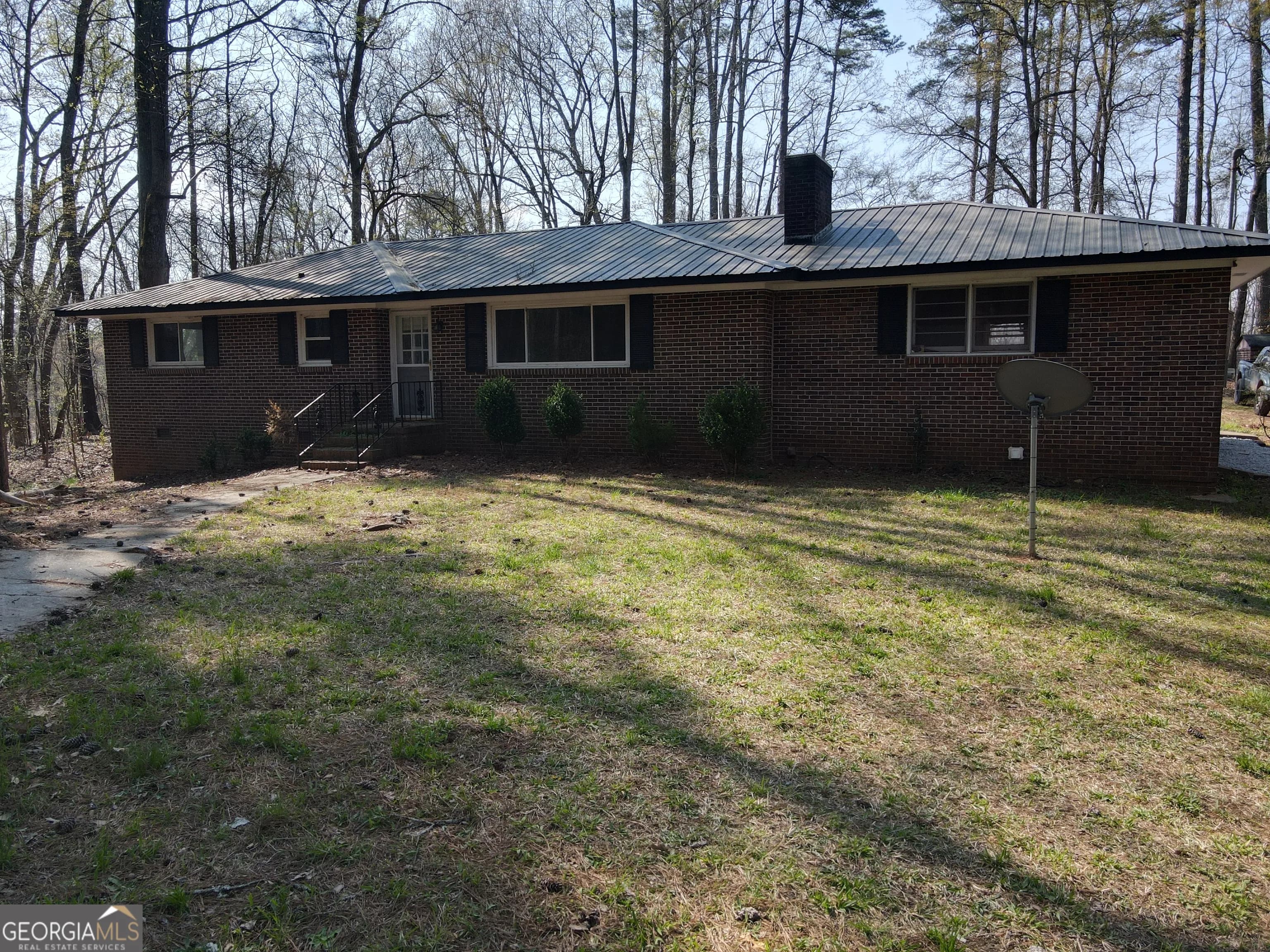 735 Seabreeze Lake Rd — photo 4 of 15