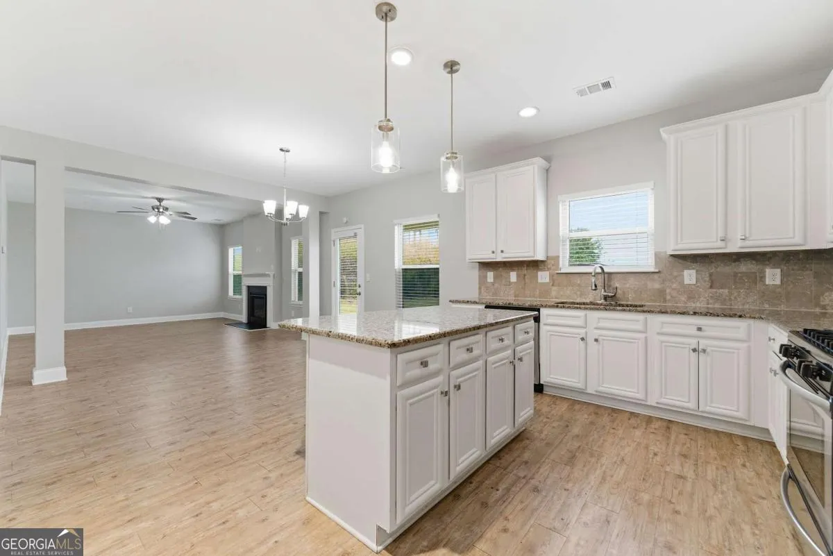 101 Lookout Dr — photo 8 of 13