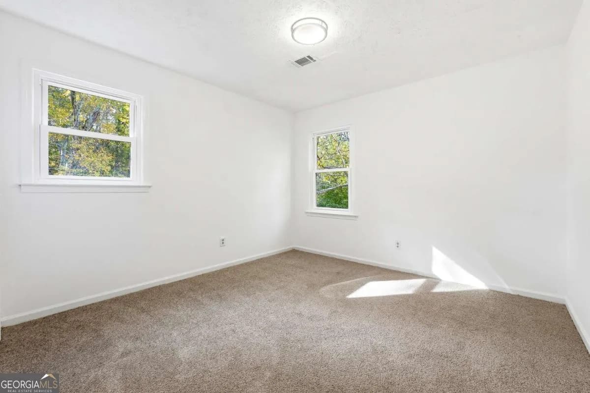 6917 Laurelwood Dr — photo 21 of 25
