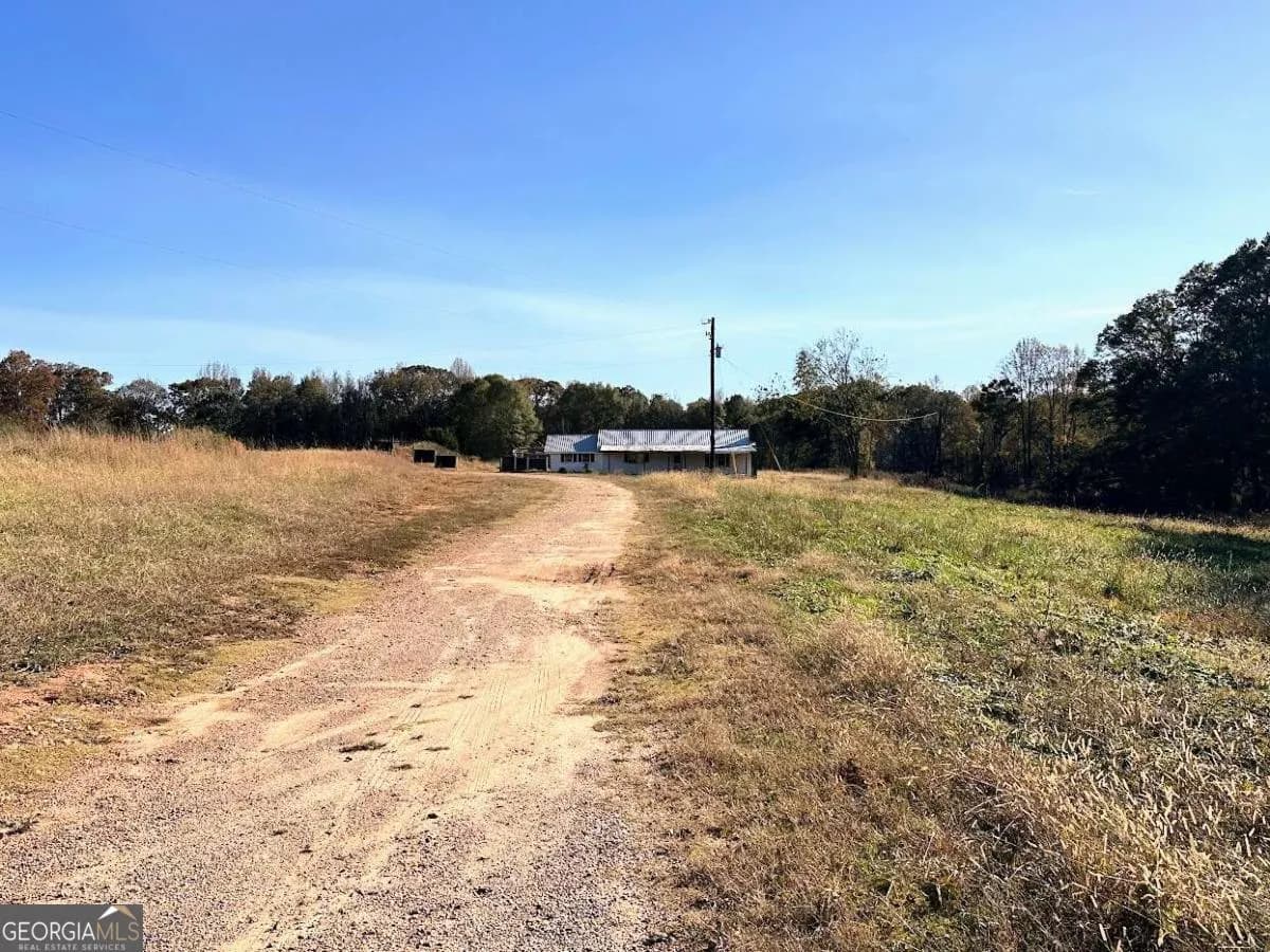 2140 W Highway 166 — photo 8 of 19