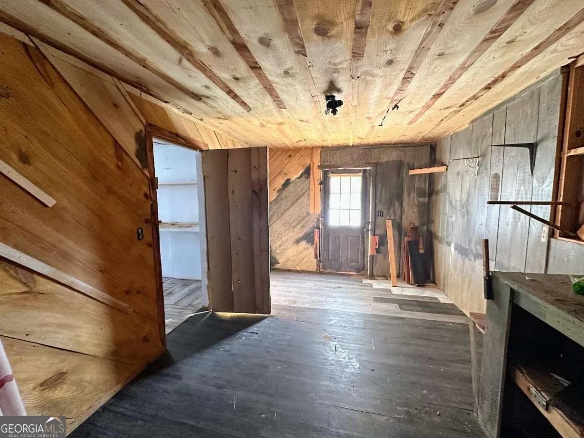 2140 W Highway 166 — photo 6 of 19