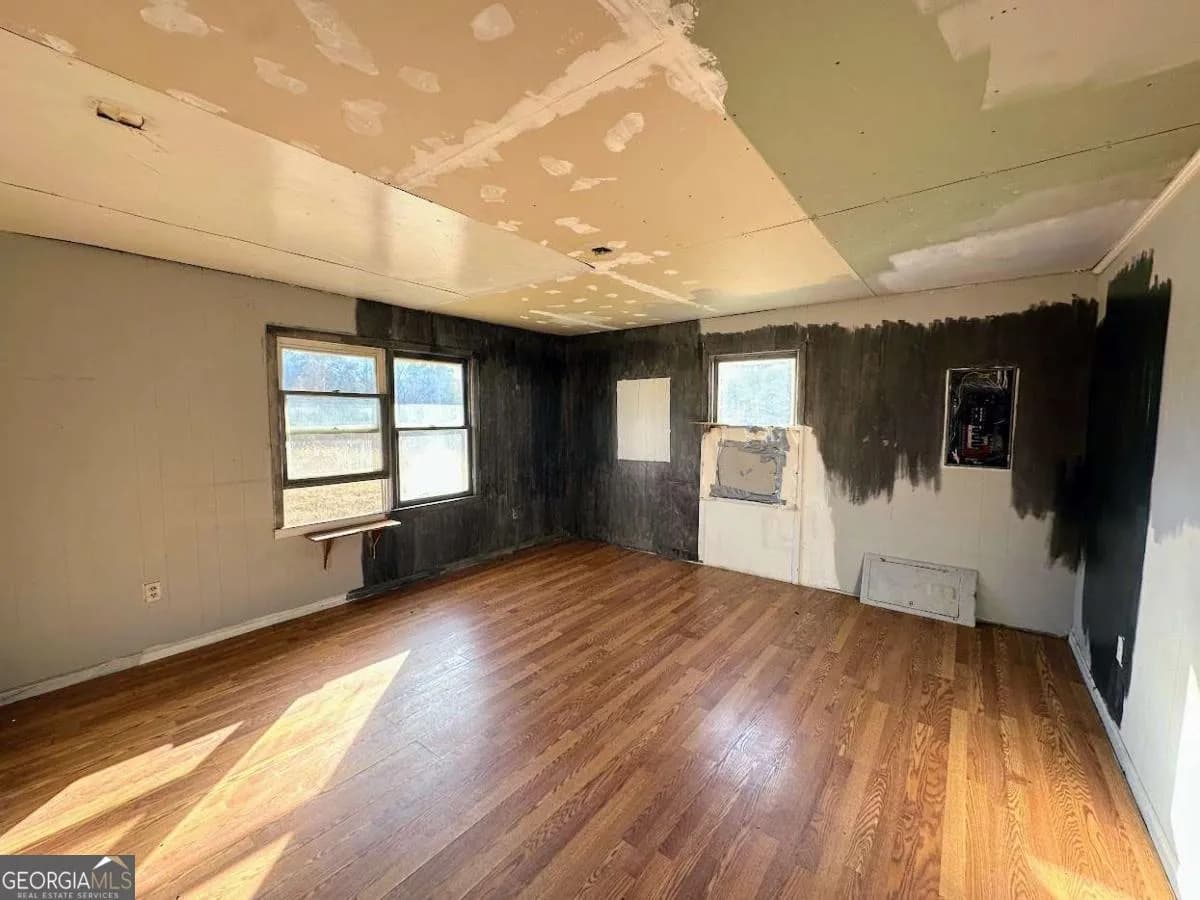 2140 W Highway 166 — photo 4 of 19