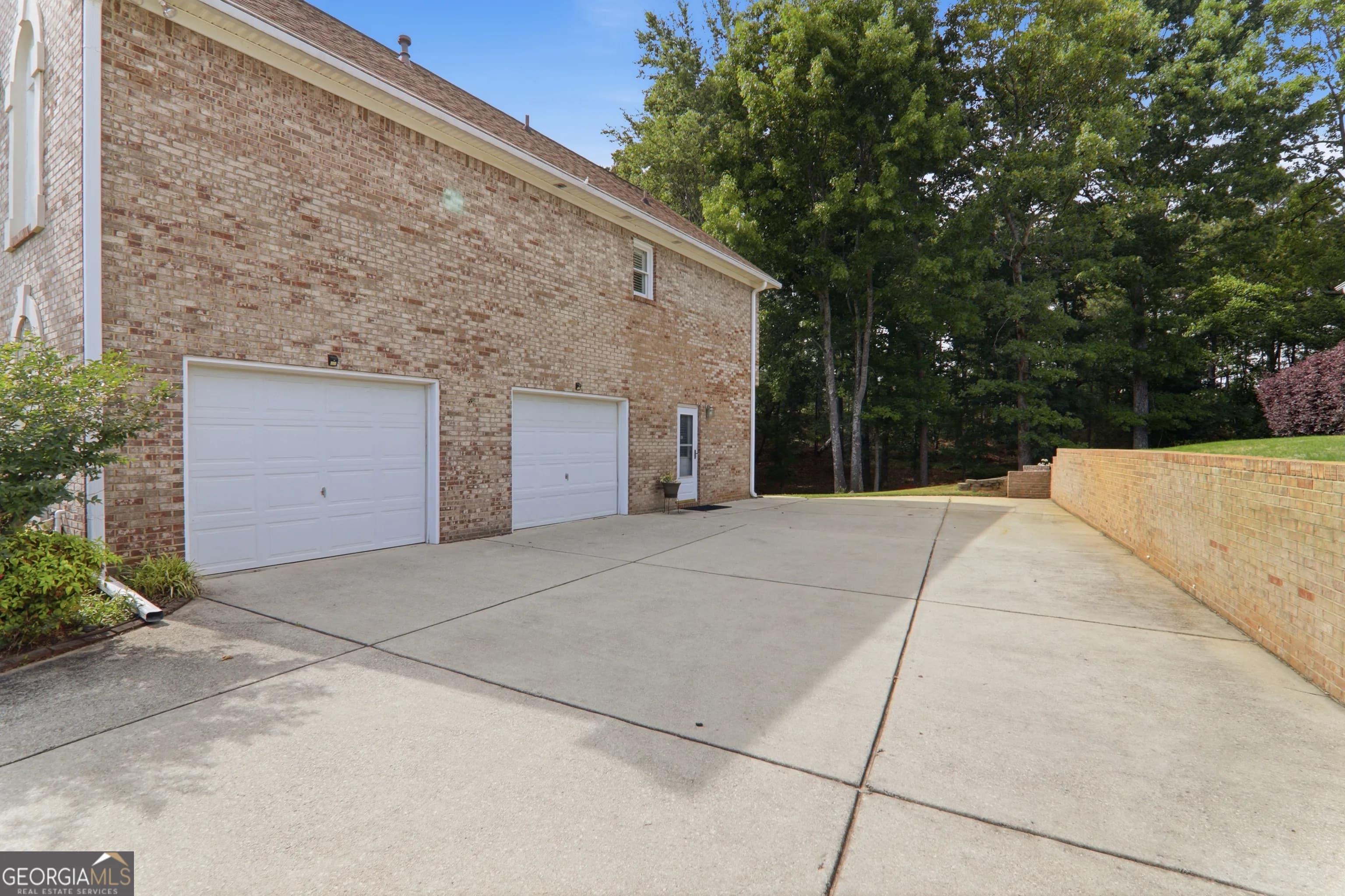 2320 Washington Dr — photo 24 of 46