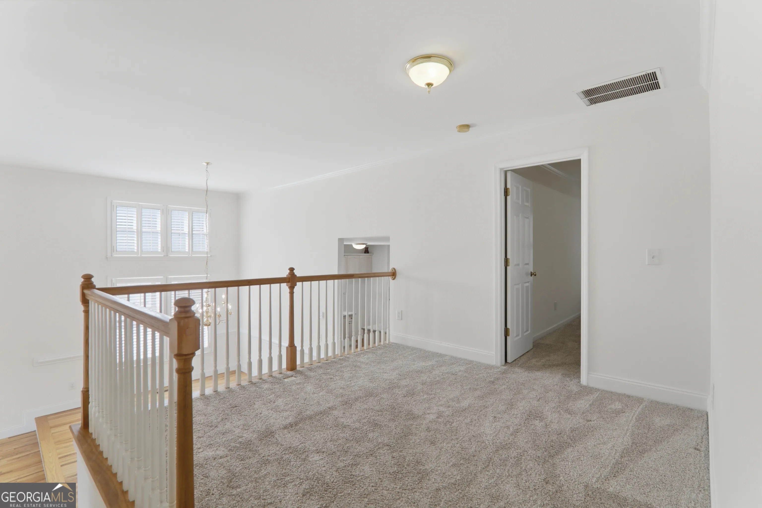 2320 Washington Dr — photo 16 of 46
