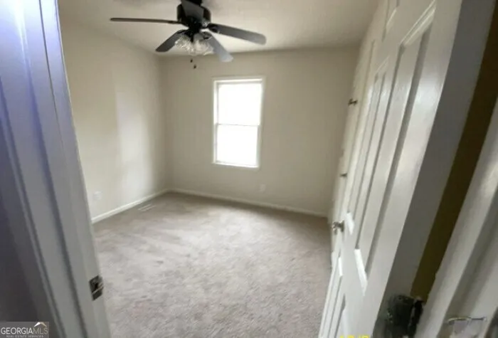 142 Tyler Ln — photo 3 of 12
