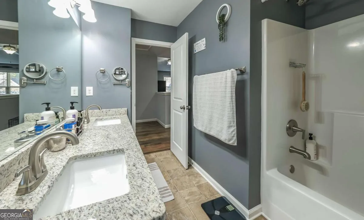 219 Candlewood Dr — photo 31 of 54