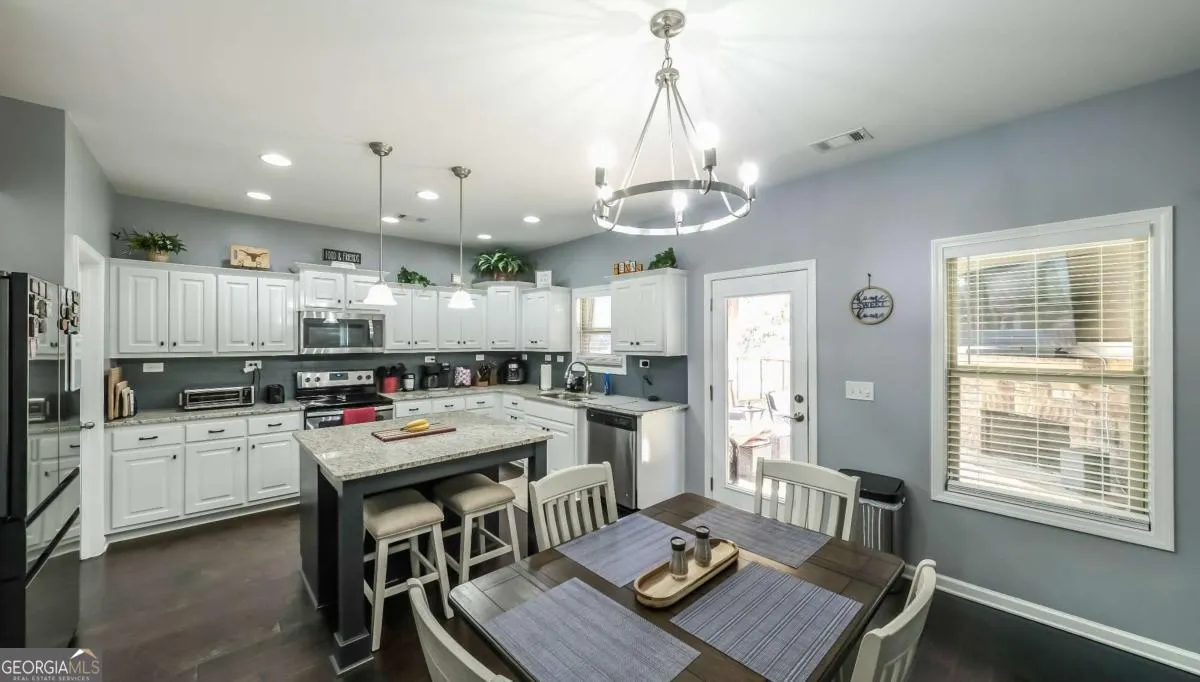 219 Candlewood Dr — photo 10 of 54